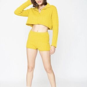 Callahan Revolve Cable Knit Shorts Dandelion Yellow Size Medium
